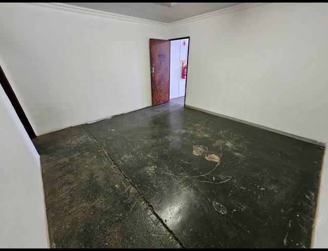 371M² WAREHOUSE TO LET IN ANDERBOLT
